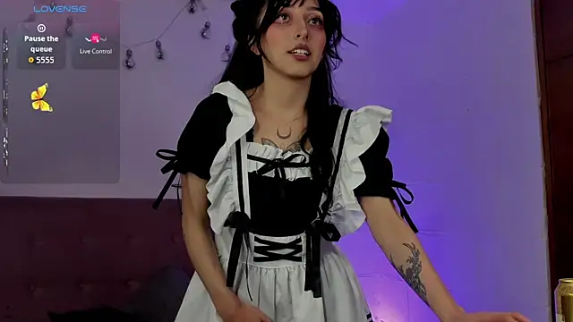 Snapshot of v1cky_ chatting on November 1, 12:56 am v1cky online show from November 1, 12:56 am