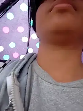 Emmapark  online show from March 7, 6:43 pm