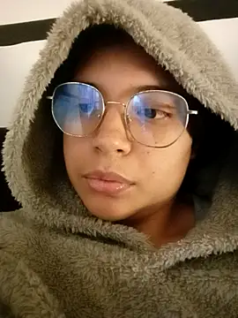 Emmapark  online show from December 21, 11:39 am