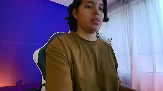 Emmapark  online show from March 15, 6:36 pm