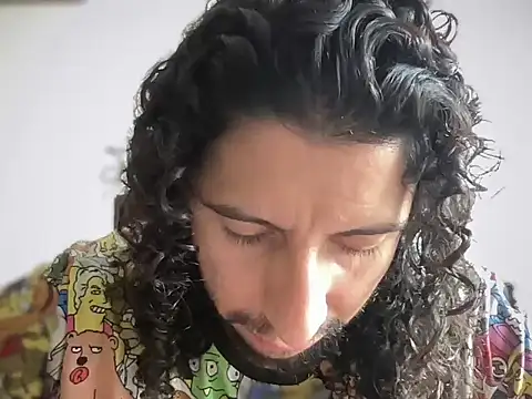 littlelatinhunter online show from March 13, 7:31 pm