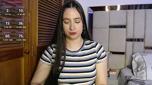 sofiaduque 26 online show from May 17, 8:38 pm