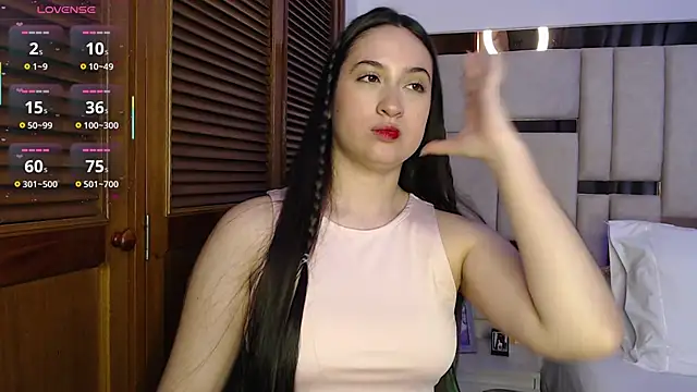 sofiaduque 26 online show from May 22, 7:52 pm