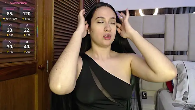 sofiaduque 26 online show from July 5, 8:05 pm