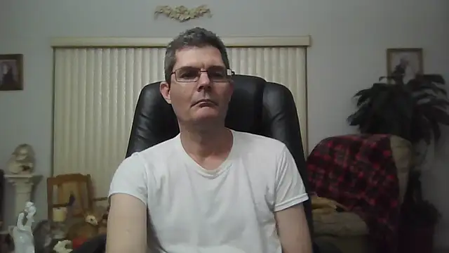 Copfiremen4566 online show from February 9, 5:22 am