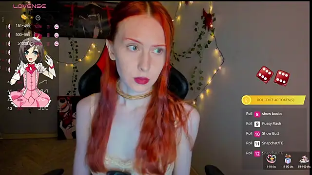 Snapshot of FruttiTatti chatting on December 13, 7:53 pm FruttiTatti online show from December 13, 7:53 pm