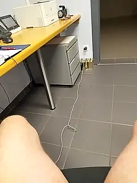 Snapshot of Au_plaisir_des_femmes chatting on November 25, 3:56 pm Au plaisir des femmes online show from November 25, 3:56 pm