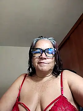 Snapshot of MARIANMILLS__ chatting on December 4, 1:20 pm MARIANMILLS online show from December 4, 1:20 pm