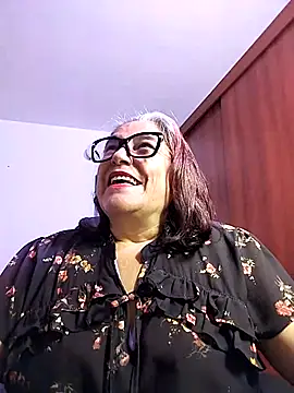 Snapshot of MARIANMILLS__ chatting on December 20, 1:02 am MARIANMILLS online show from December 20, 1:02 am