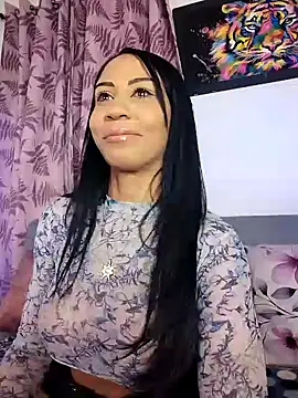 Snapshot of Charlotte_Bayron chatting on January 5, 11:22 pm Charlotte Bayron online show from January 5, 11:22 pm