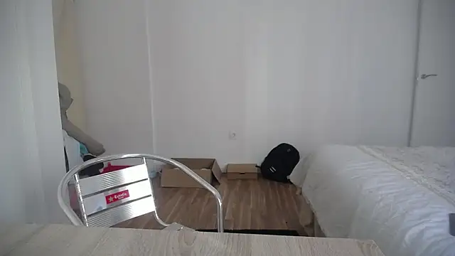 Snapshot of Contantin_helena chatting on December 16, 12:49 pm Contantin helena online show from December 16, 12:49 pm