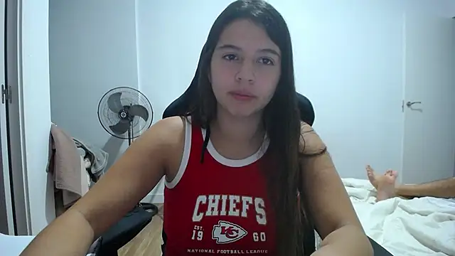 Snapshot of Contantin_helena chatting on October 11, 7:23 pm Contantin helena online show from October 11, 7:23 pm