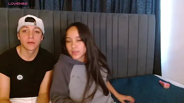 24 7horny  online show from March 11, 3:23 am