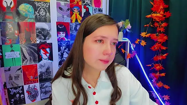 Snapshot of Lina_Brownie chatting on December 18, 2:42 am Lina Brownie online show from December 18, 2:42 am