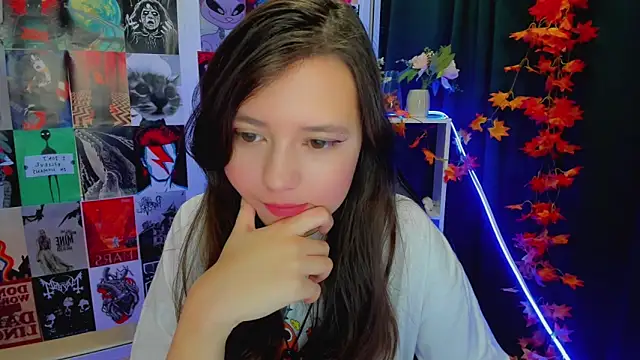 Snapshot of Lina_Brownie chatting on December 19, 2:34 am Lina Brownie online show from December 19, 2:34 am