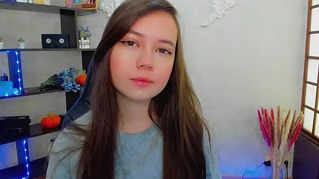 Snapshot of Lina_Brownie chatting on December 22, 1:55 am Lina Brownie online show from December 22, 1:55 am