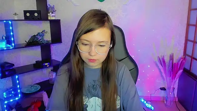 Snapshot of Lina_Brownie chatting on January 5, 2:06 am Lina Brownie online show from January 5, 2:06 am