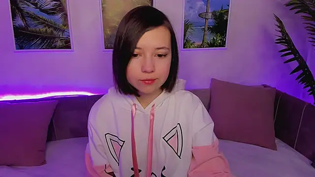 Snapshot of Lina_Brownie chatting on January 20, 2:01 am Lina Brownie online show from January 20, 2:01 am