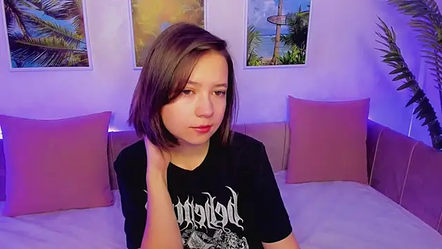 Snapshot of Lina_Brownie chatting on January 21, 2:11 am Lina Brownie online show from January 21, 2:11 am