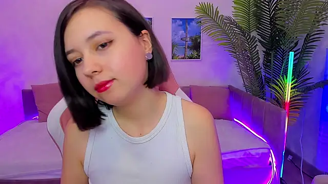 Snapshot of Lina_Brownie chatting on February 5, 6:46 am Lina Brownie online show from February 5, 6:46 am