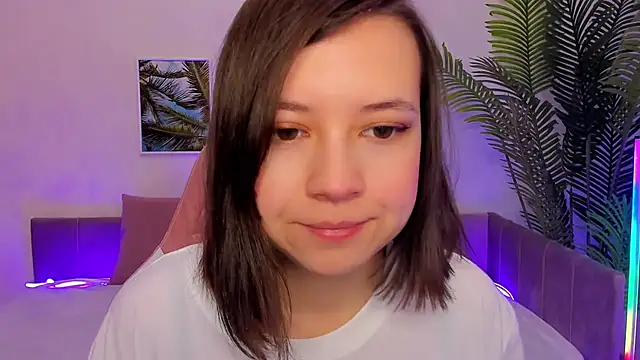 Snapshot of Lina_Brownie chatting on March 17, 2:08 am Lina Brownie online show from March 17, 2:08 am