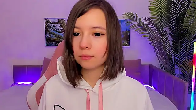 Snapshot of Lina_Brownie chatting on March 23, 2:26 am Lina Brownie online show from March 23, 2:26 am