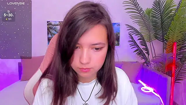 Snapshot of Lina_Brownie chatting on October 3, 2:30 am Lina Brownie online show from October 3, 2:30 am