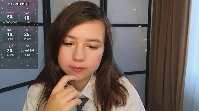 Snapshot of Lina_Brownie chatting on October 26, 3:23 am Lina Brownie online show from October 26, 3:23 am