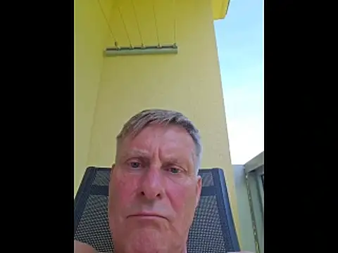 johnnym1 online show from May 29, 12:47 pm