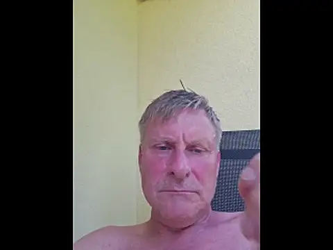 johnnym1 online show from June 19, 12:53 pm