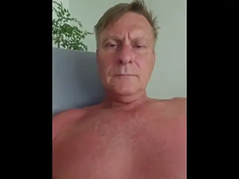 johnnym1 online show from June 21, 7:55 am