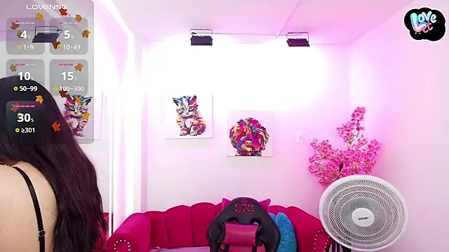 Snapshot of Miss_dolly_ chatting on October 28, 12:41 pm Miss dolly online show from October 28, 12:41 pm