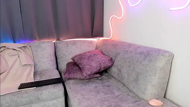 Victoria se online show from March 13, 6:37 am