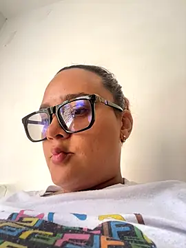 Snapshot of keirabbw chatting on November 6, 4:52 pm keirabbw online show from November 6, 4:52 pm