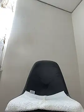 Snapshot of keirabbw chatting on November 9, 6:17 pm keirabbw online show from November 9, 6:17 pm