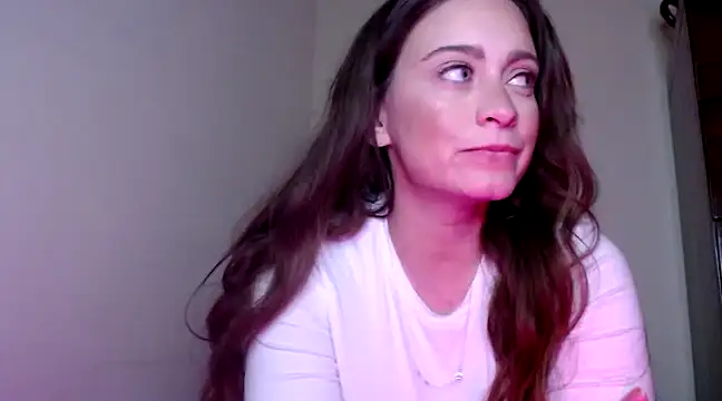 Sophie Raegan online show from December 10, 11:43 am