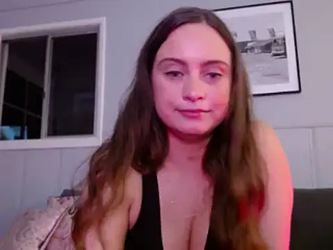 Sophie Raegan online show from March 6, 11:58 am