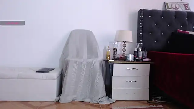 Snapshot of ana_bella1 chatting on February 1, 8:26 pm ana bella1 online show from February 1, 8:26 pm