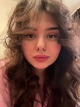 Snapshot of NikaMur chatting on February 2, 2:27 am NikaMur online show from February 2, 2:27 am