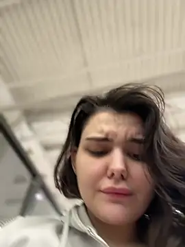 Snapshot of NikaMur chatting on February 5, 6:46 am NikaMur online show from February 5, 6:46 am