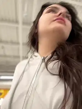 Snapshot of NikaMur chatting on February 5, 9:46 am NikaMur online show from February 5, 9:46 am