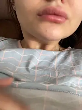 Snapshot of NikaMur chatting on February 13, 4:11 am NikaMur online show from February 13, 4:11 am