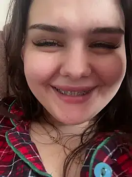 Snapshot of NikaMur chatting on March 14, 7:37 am NikaMur online show from March 14, 7:37 am