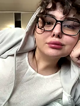 Snapshot of NikaMur chatting on October 8, 2:42 am NikaMur online show from October 8, 2:42 am