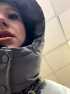 Snapshot of NikaMur chatting on October 10, 2:21 am NikaMur online show from October 10, 2:21 am