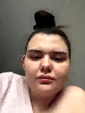 Snapshot of NikaMur chatting on October 29, 2:47 am NikaMur online show from October 29, 2:47 am