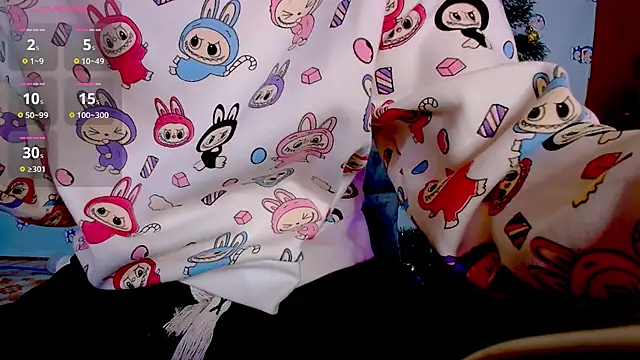 Snapshot of __Saphia__ chatting on December 18, 12:43 am Saphia online show from December 18, 12:43 am