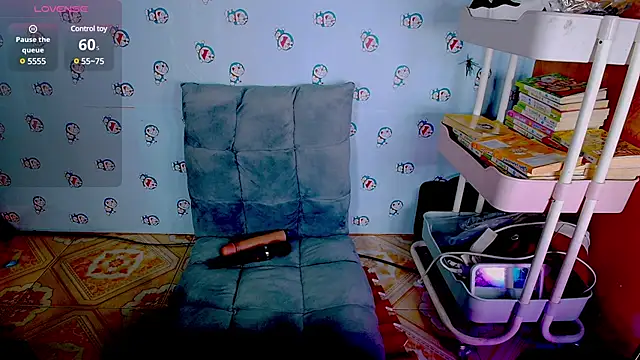 Snapshot of __Saphia__ chatting on March 7, 2:56 pm Saphia online show from March 7, 2:56 pm