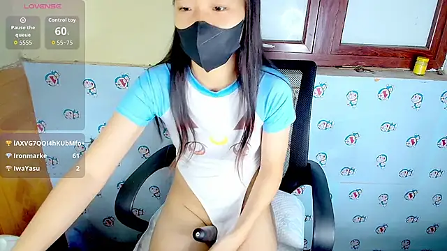 Snapshot of __Saphia__ chatting on November 11, 4:45 am Saphia online show from November 11, 4:45 am