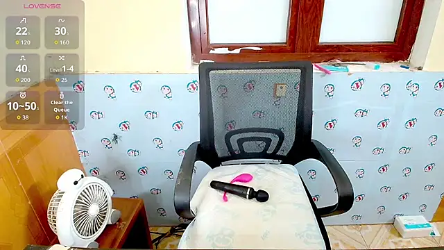 Snapshot of __Saphia__ chatting on May 14, 12:28 am Saphia online show from May 14, 12:28 am